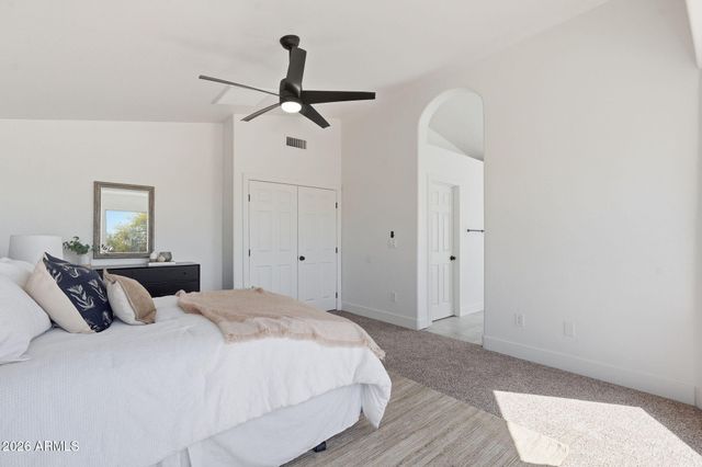 2109 E SALTSAGE Drive, Phoenix, AZ 85048