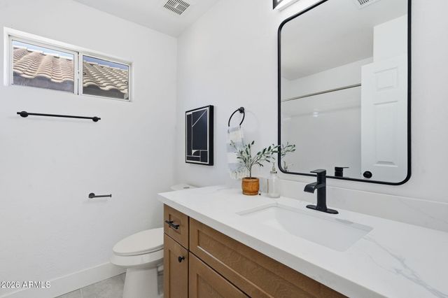 2109 E SALTSAGE Drive, Phoenix, AZ 85048