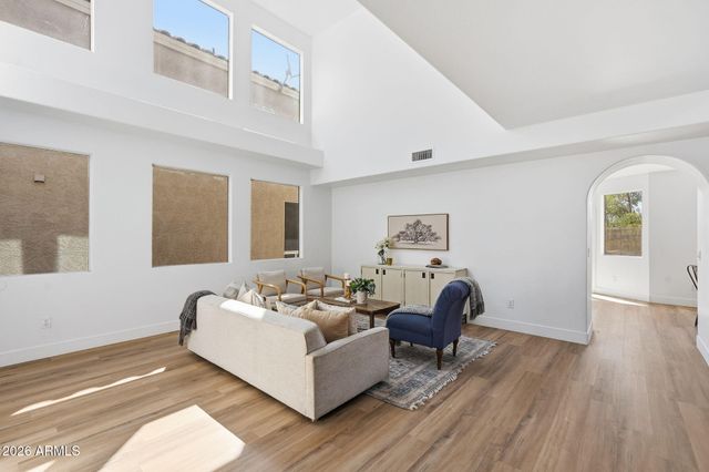 2109 E SALTSAGE Drive, Phoenix, AZ 85048