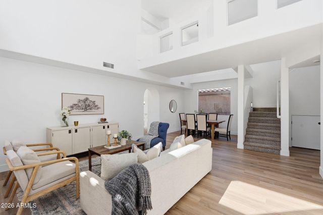 2109 E SALTSAGE Drive, Phoenix, AZ 85048