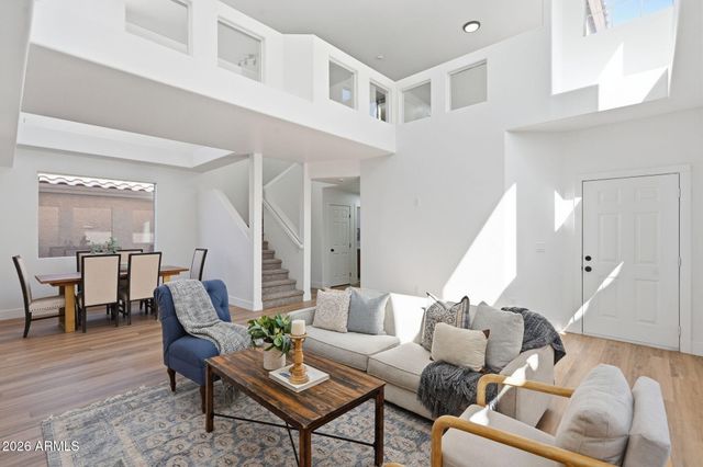 2109 E SALTSAGE Drive, Phoenix, AZ 85048