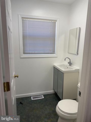 14 OAK CT, Annapolis, MD 21401