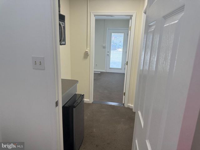 14 OAK CT, Annapolis, MD 21401