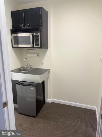 14 OAK CT, Annapolis, MD 21401