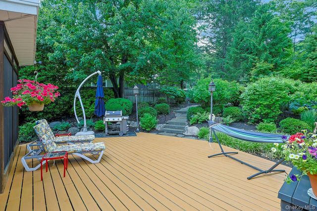 185 N Lincoln Street, Pearl River, NY 10965