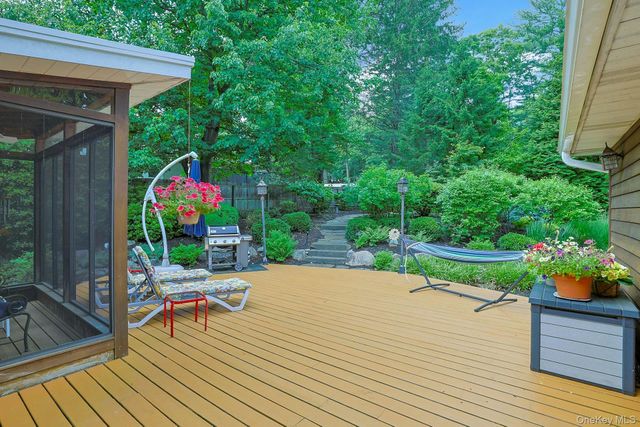 185 N Lincoln Street, Pearl River, NY 10965