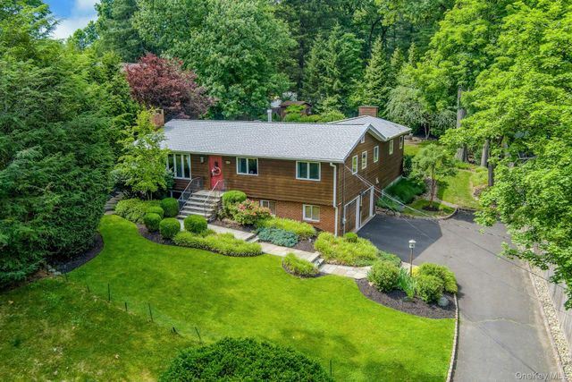 185 N Lincoln Street, Pearl River, NY 10965
