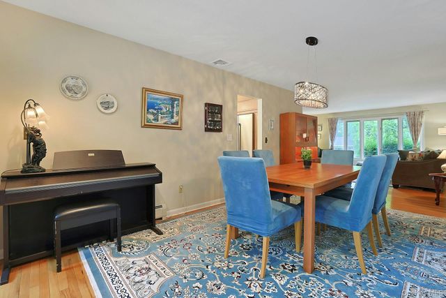 185 N Lincoln Street, Pearl River, NY 10965