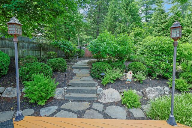 185 N Lincoln Street, Pearl River, NY 10965