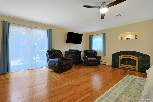 185 N Lincoln Street, Pearl River, NY 10965