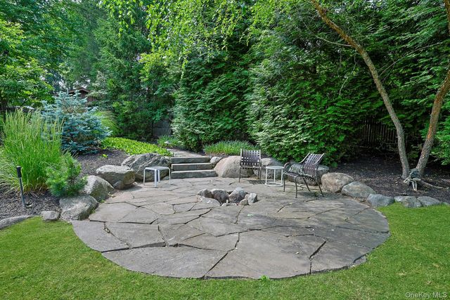 185 N Lincoln Street, Pearl River, NY 10965