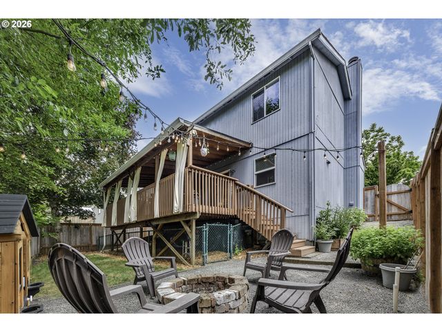 19027 Sw CHRISTOPHER Dr, Beaverton, OR 97003