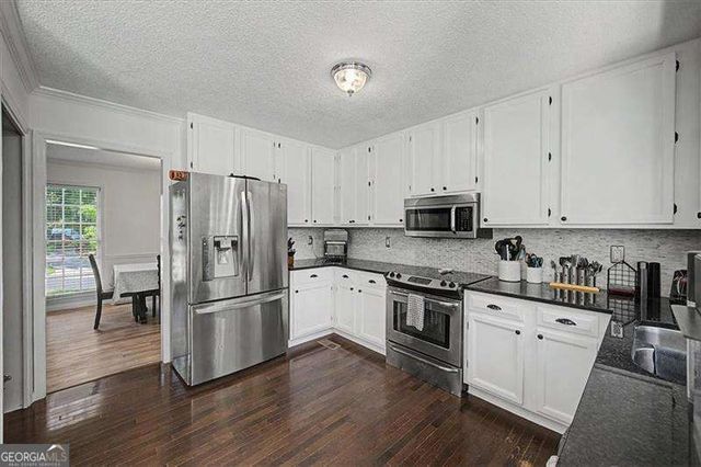 4111 Falcon Shores Court NW, Acworth, GA 30101