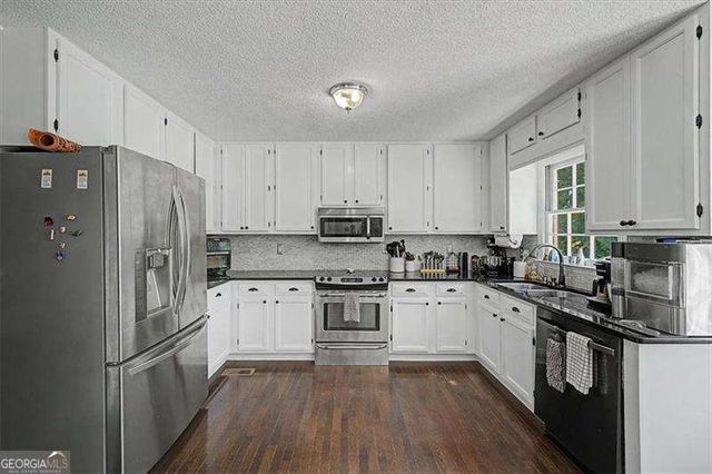 4111 Falcon Shores Court NW, Acworth, GA 30101