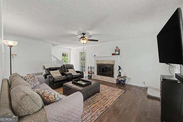 4111 Falcon Shores Court NW, Acworth, GA 30101