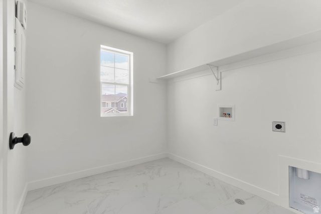 987 N AMBERLY DR, North Salt Lake, UT 84054