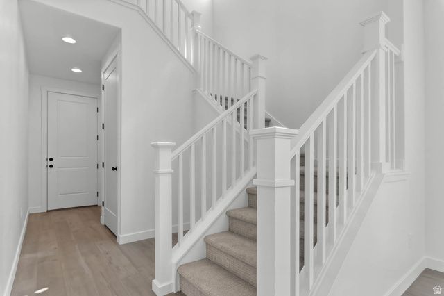 987 N AMBERLY DR, North Salt Lake, UT 84054