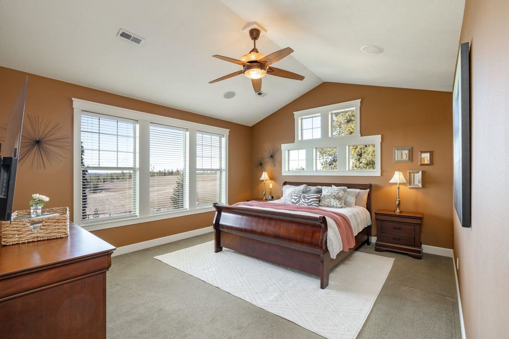 3311 E Chisholm Ln, Spokane, WA 99223 photo 17