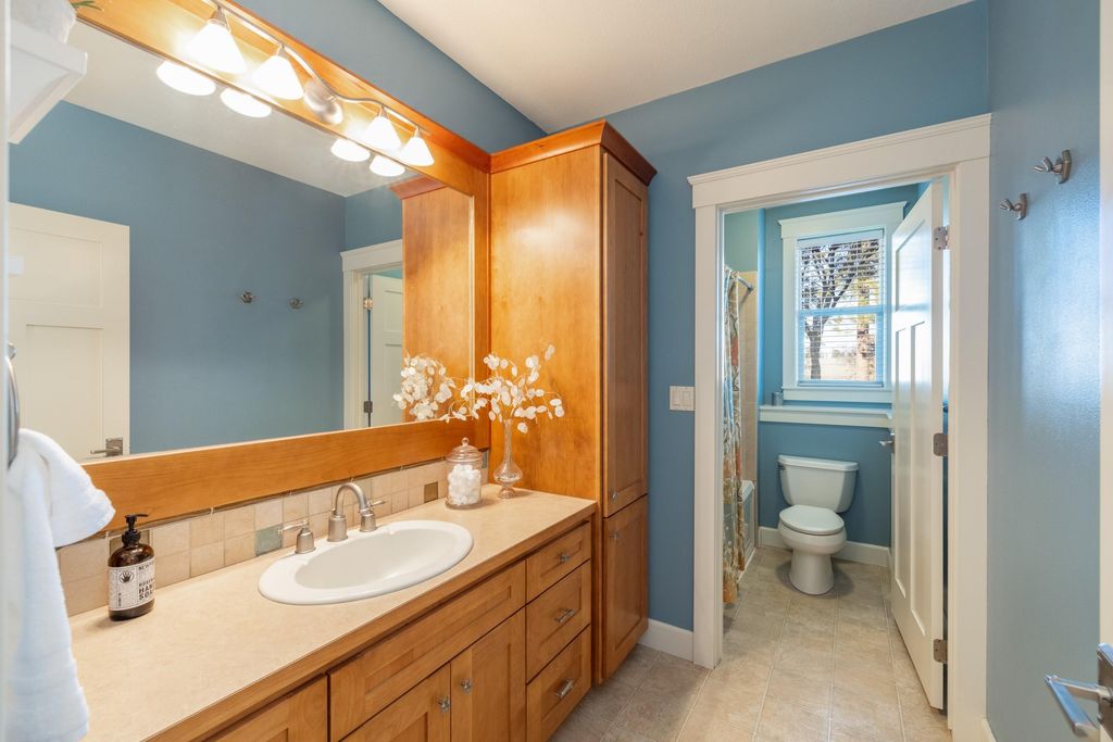 3311 E Chisholm Ln, Spokane, WA 99223 photo 30