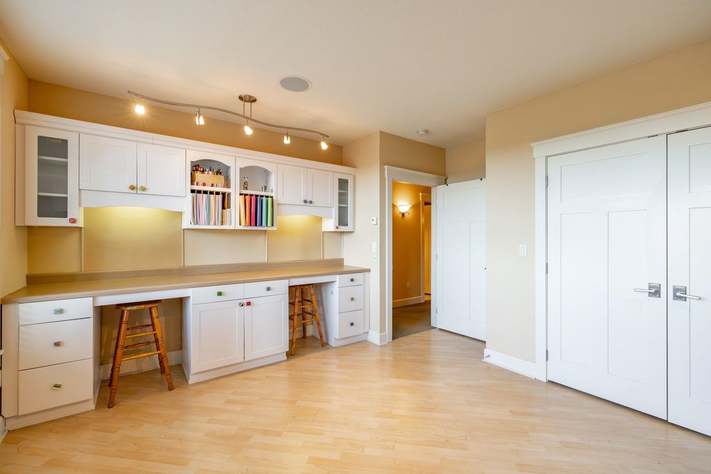 3311 E Chisholm Ln, Spokane, WA 99223 photo 33