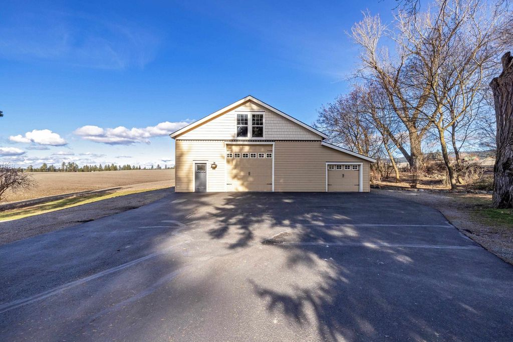 3311 E Chisholm Ln, Spokane, WA 99223 photo 6