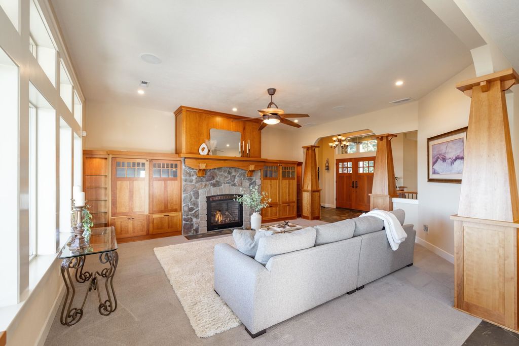 3311 E Chisholm Ln, Spokane, WA 99223 photo 10