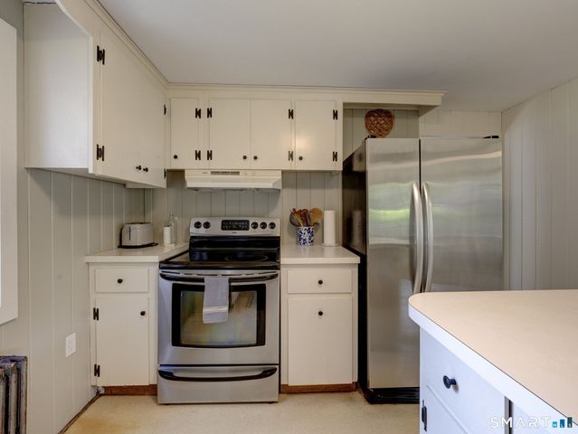 34 Highland Avenue, Litchfield, CT 06750