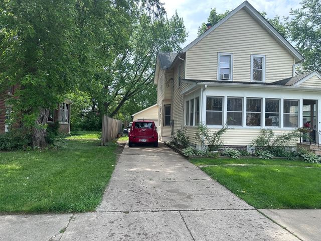 527 HOYLES Avenue, Aurora, IL 60505