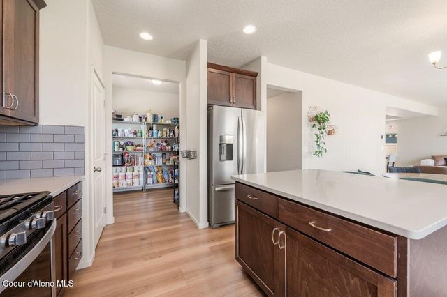 616 E BEECHER AVE, Post Falls, ID 83854