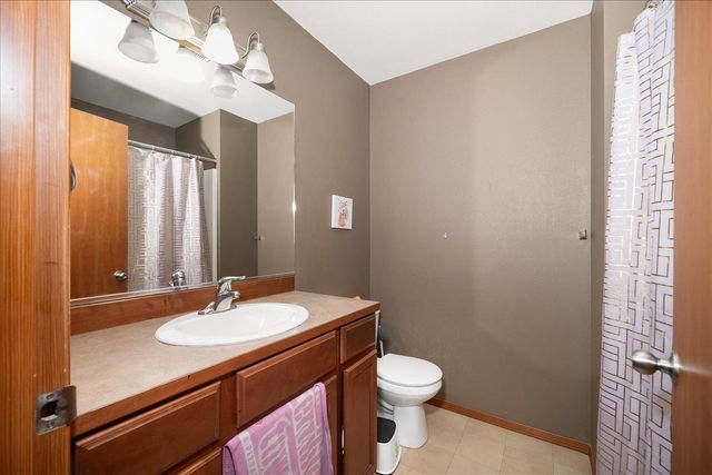 728 E Carrie Dr, Medical Lake, WA 99022