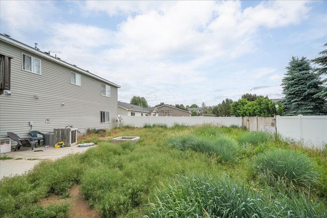 728 E Carrie Dr, Medical Lake, WA 99022