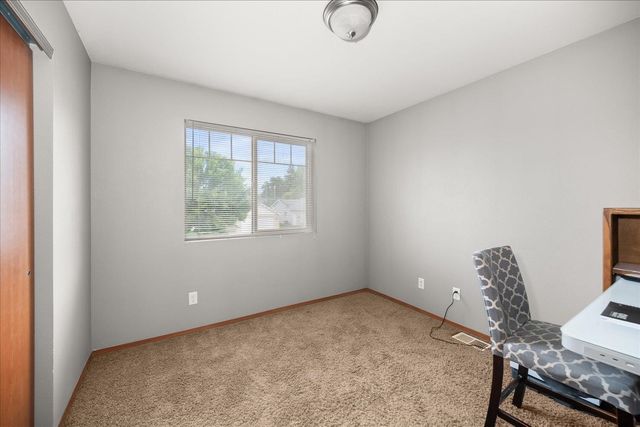728 E Carrie Dr, Medical Lake, WA 99022