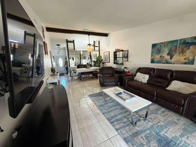 1017 Green Pine Boulevard F, West Palm Beach, FL 33409