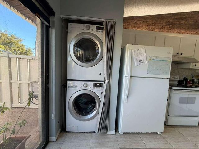 1017 Green Pine Boulevard F, West Palm Beach, FL 33409