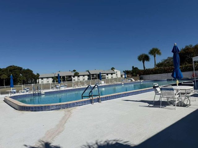 1017 Green Pine Boulevard F, West Palm Beach, FL 33409