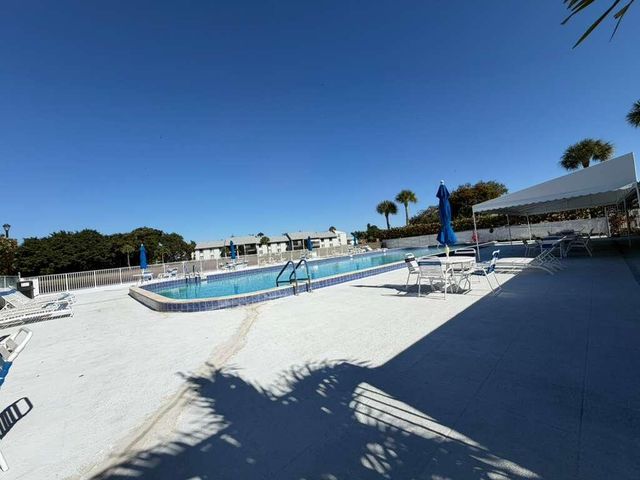 1017 Green Pine Boulevard F, West Palm Beach, FL 33409