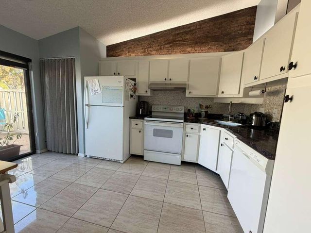 1017 Green Pine Boulevard F, West Palm Beach, FL 33409