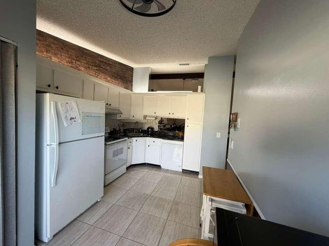 1017 Green Pine Boulevard F, West Palm Beach, FL 33409