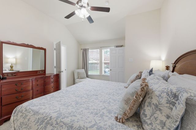 10809 Valor Trail, Fort Worth, TX 76108