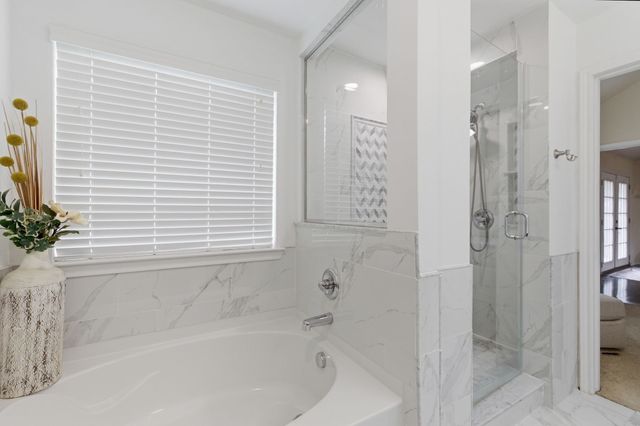 10809 Valor Trail, Fort Worth, TX 76108