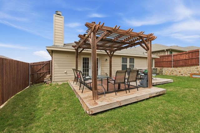 10809 Valor Trail, Fort Worth, TX 76108