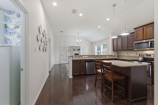 10809 Valor Trail, Fort Worth, TX 76108