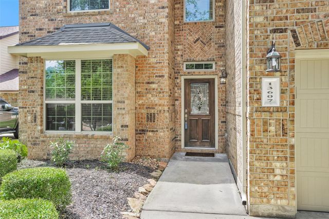 13607 Summer Hill Drive, Montgomery, TX 77356