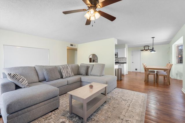 916 Turner Drive NE, Albuquerque, NM 87123