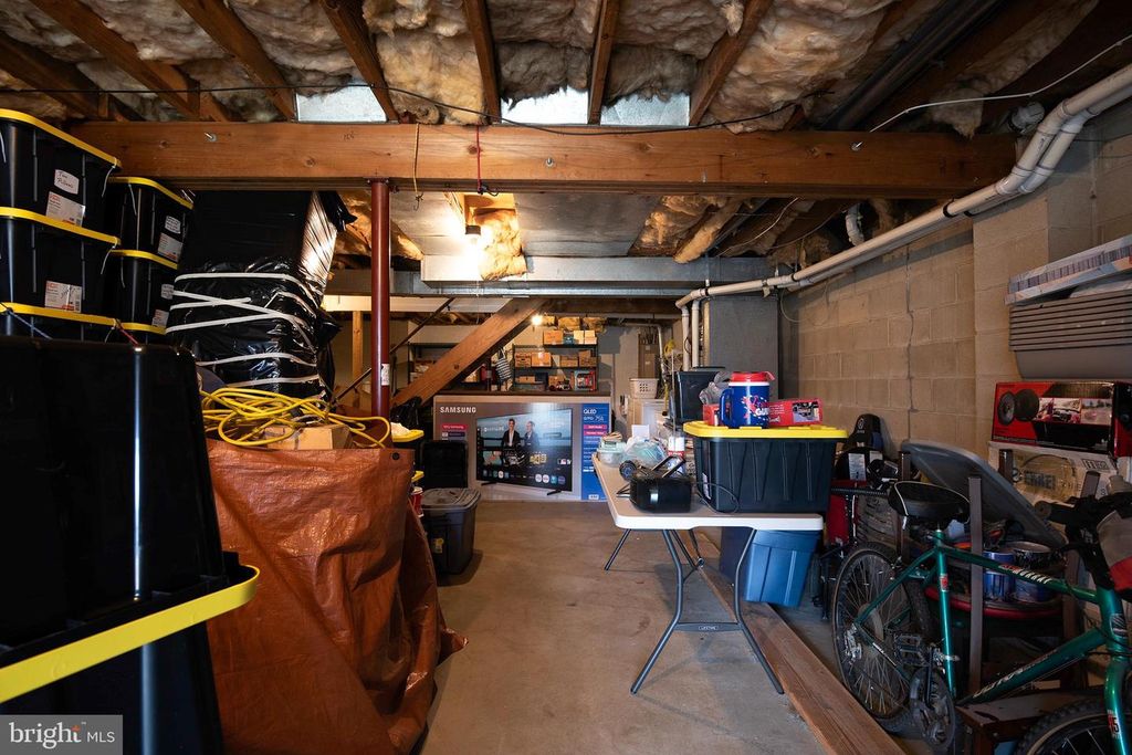 Image 23 of property listing at 10 HATTERAS CT, Elkton, MD 21921