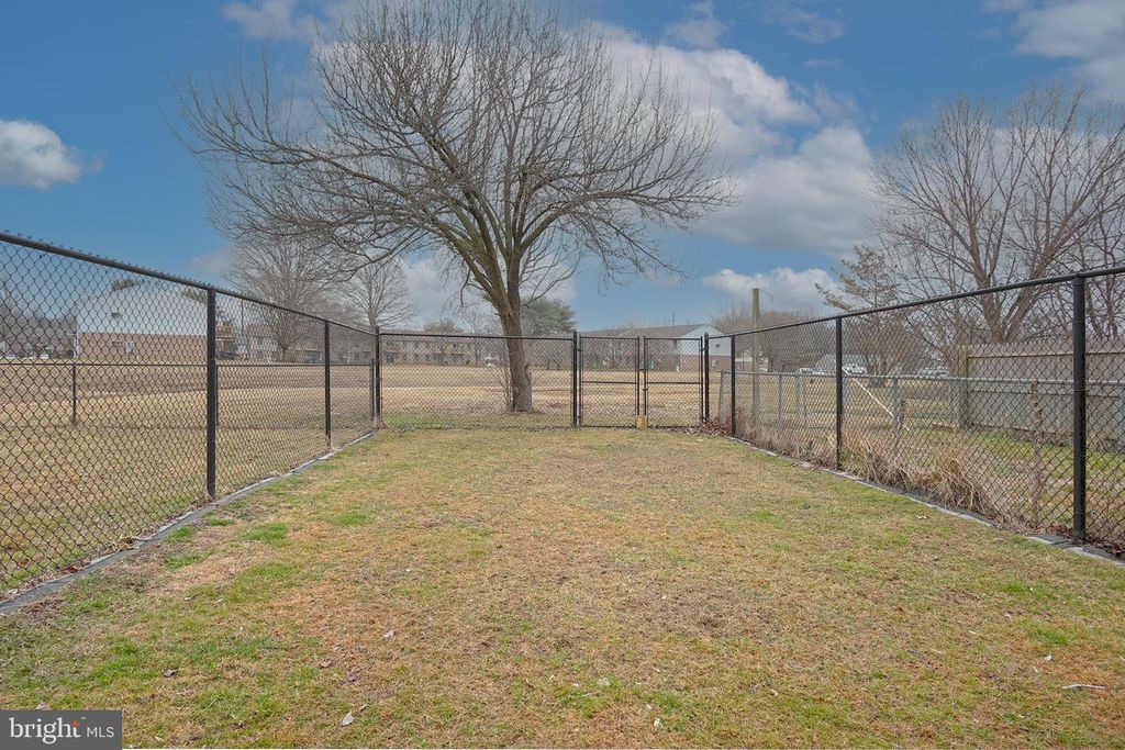 Image 25 of property listing at 10 HATTERAS CT, Elkton, MD 21921