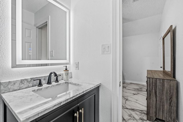 2133 Redwing WAY, Round Rock, TX 78664