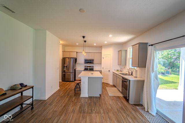 1118 Brockton Court, Greenfield, IN 46140
