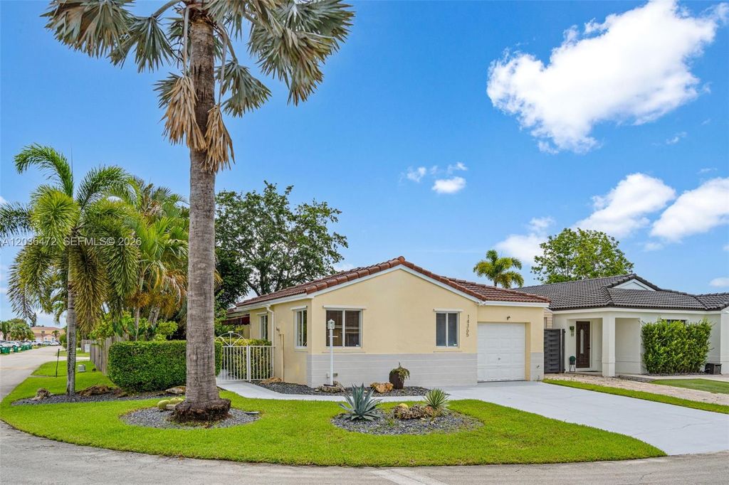 14365 SW 175th Ter, Miami, FL 33177