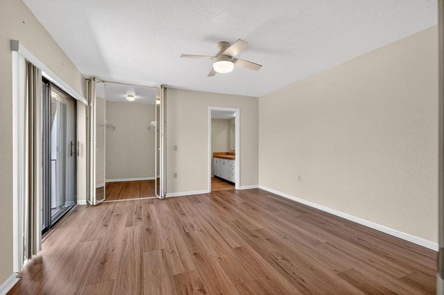 3900 County Line Road 21d, Tequesta, FL 33469